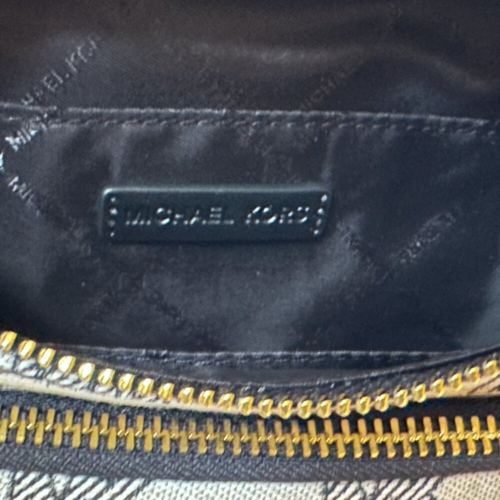 Michael Kors Erin XS Waist Pack Crossbody Fanny Pack Bag MK Graphic Beige Black - Picture 9 of 12